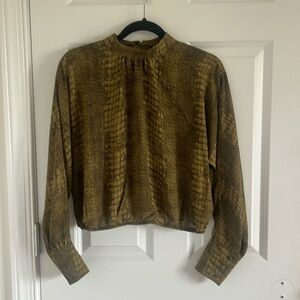 Edgy Modern Maison D'Amelie Alligator Print Green Blouse Top Size Small